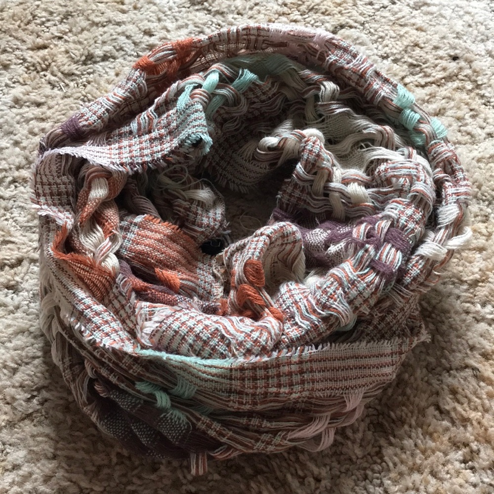 Buckle Chunky Textured Multi Color Infinity Scarf